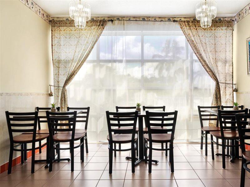 Belmont Inn & Suites Флорида-Сіті Екстер'єр фото