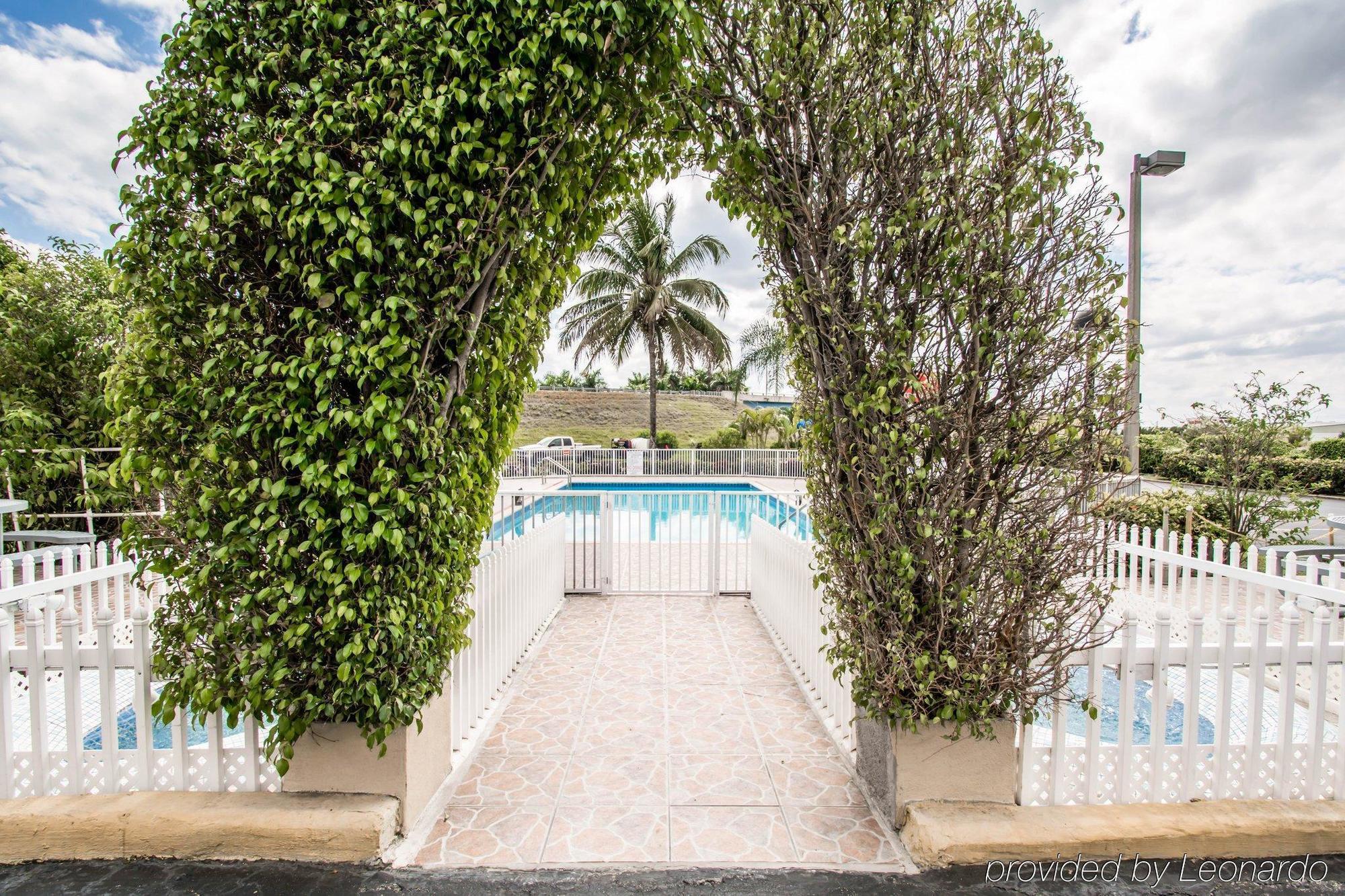 Belmont Inn & Suites Флорида-Сіті Екстер'єр фото
