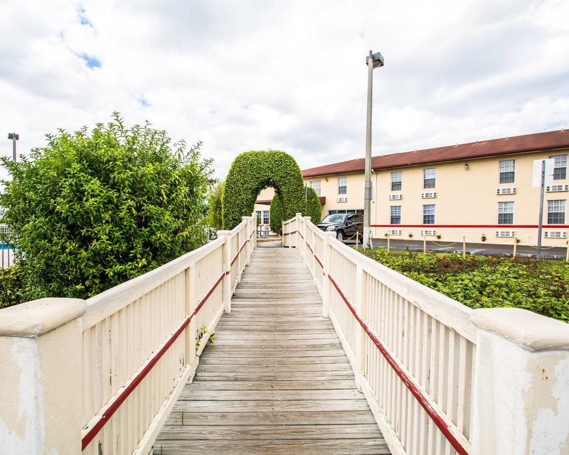 Belmont Inn & Suites Флорида-Сіті Екстер'єр фото